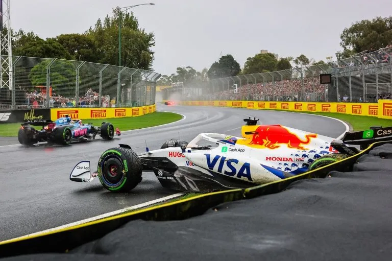 Isack Hadjar Crash – Red Bull RB22 Shocks Fans and Teammates